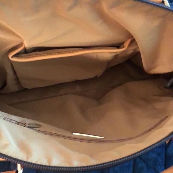 Giani Bernini coated canvas tote 👜 has 4 zipper pockets orange, black and white - Picture 5 of 9